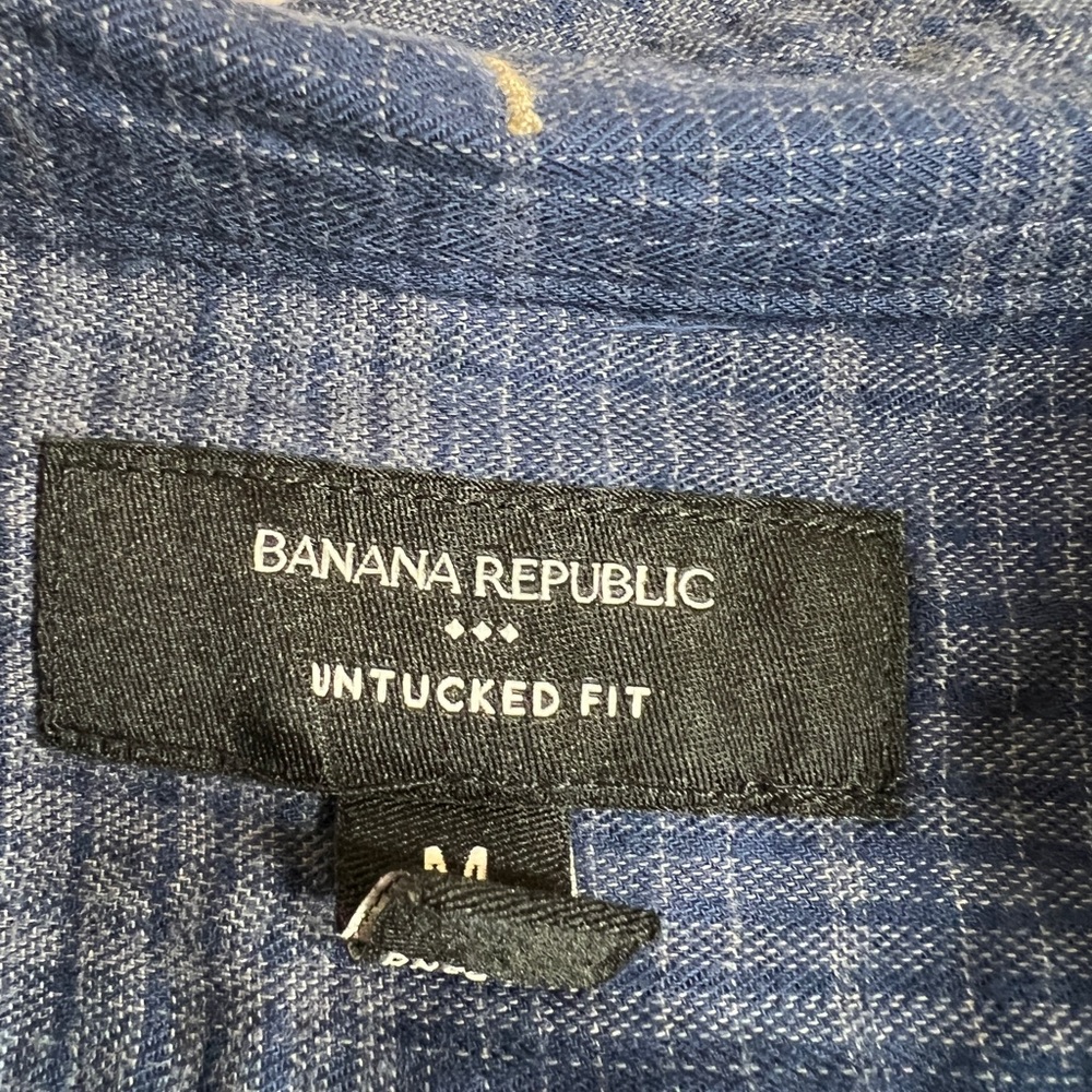 Banana Republic Navy Checkered Button-Down Shirt – Untucked Fit - Picture 2 of 6